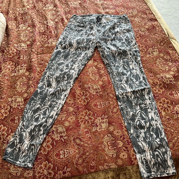 TRUE RELIGION WOMENS JEANS STRETCH SIZE 31 - Picture 3 of 3